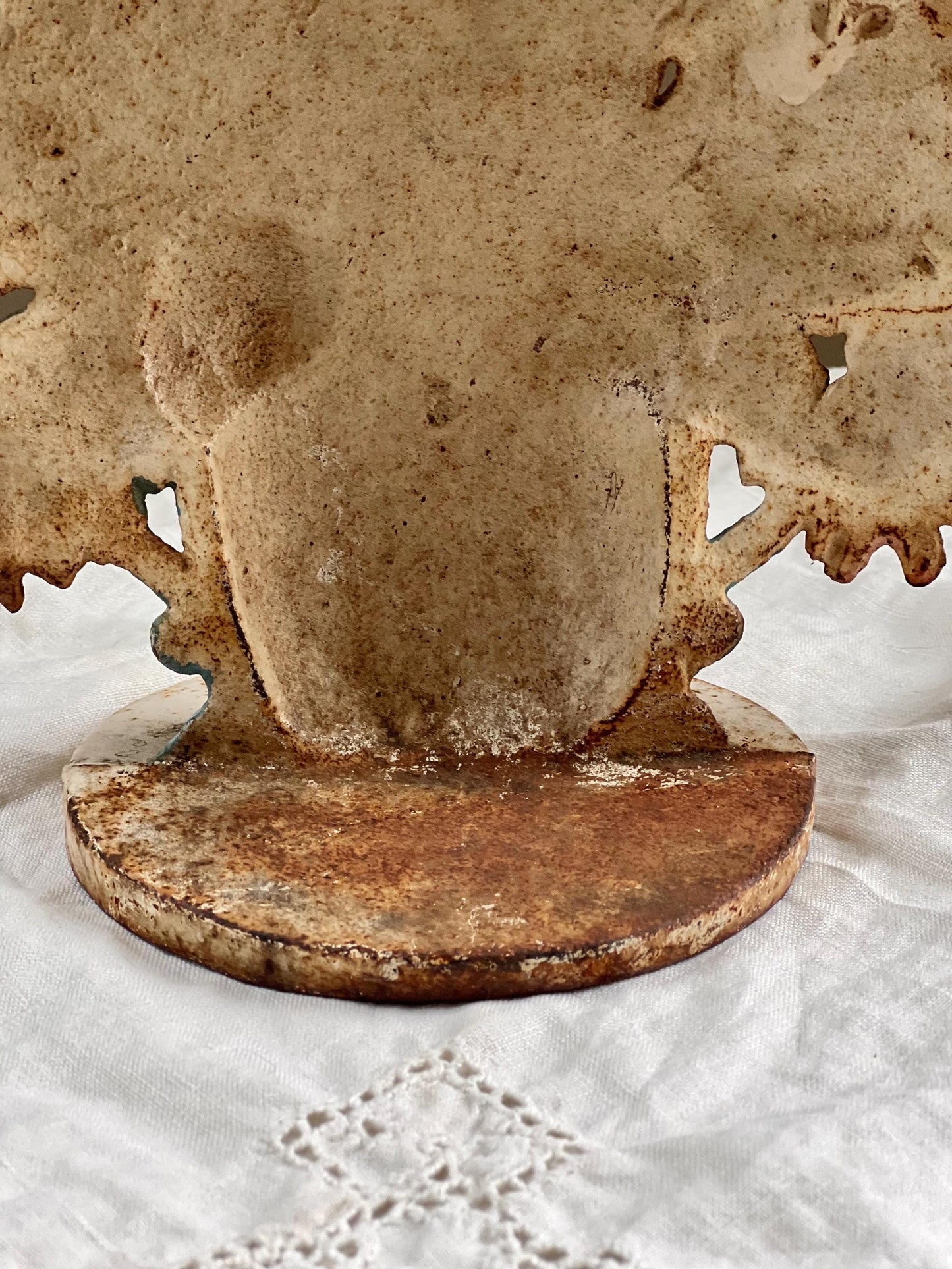 Beautiful Vintage or Antique Cast Iron Flower Bouquet Doorstop with Rustic Patina