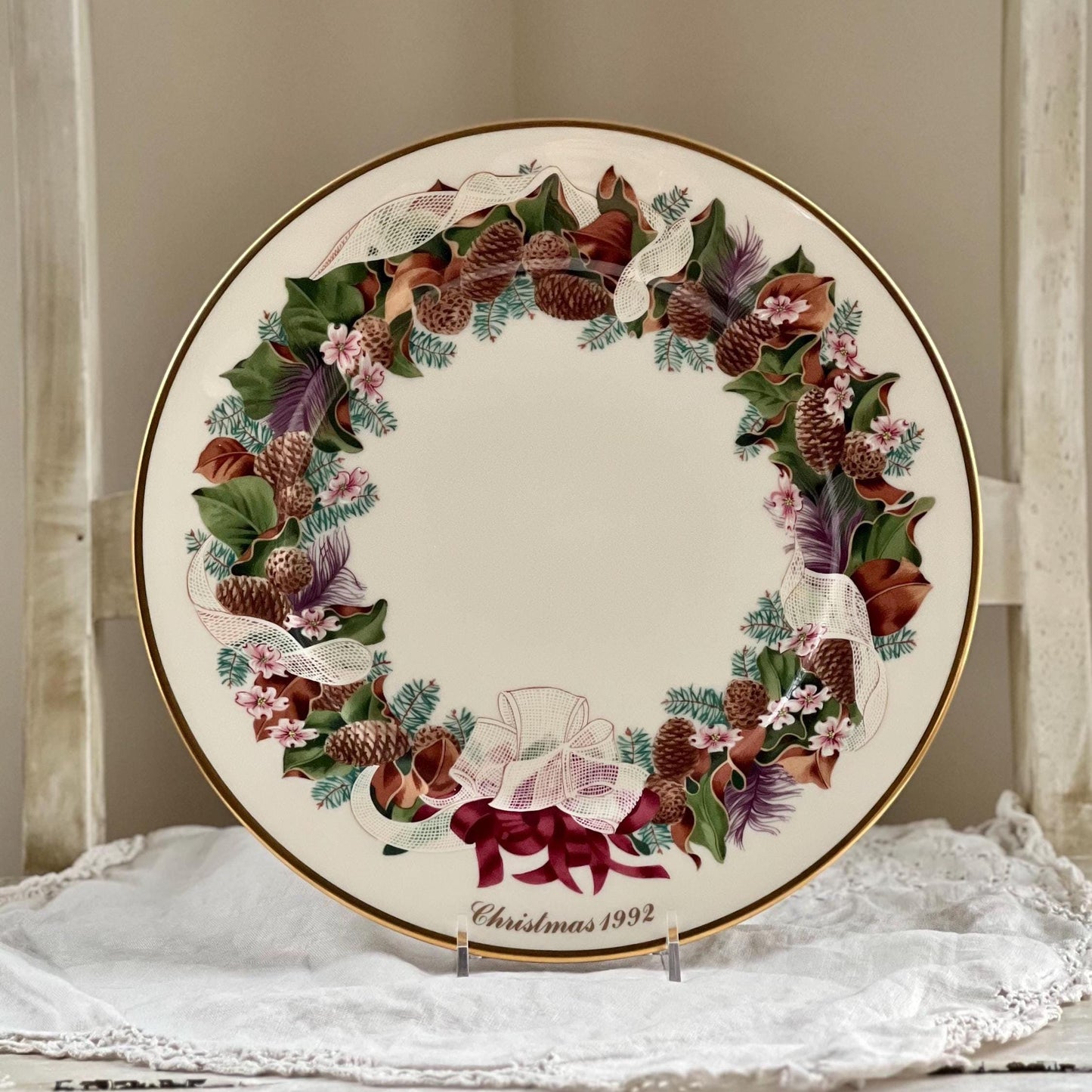 Vintage Lenox Colonial Christmas Wreath "North Carolina, The Twelfth Colony" Collector's Plate, Christmas 1992