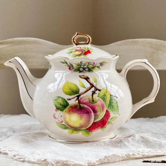 Vintage Sadler England Teapot with Beautiful Apples, Berries & Blossoms, 32 oz