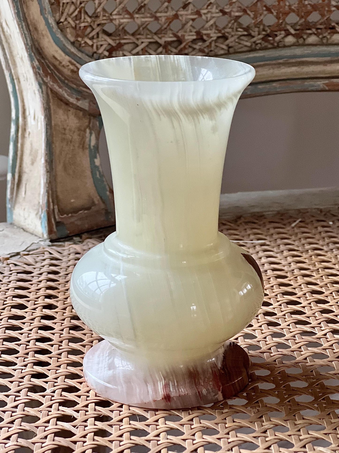 Beautiful Vintage Onxy Vase, 5” tall