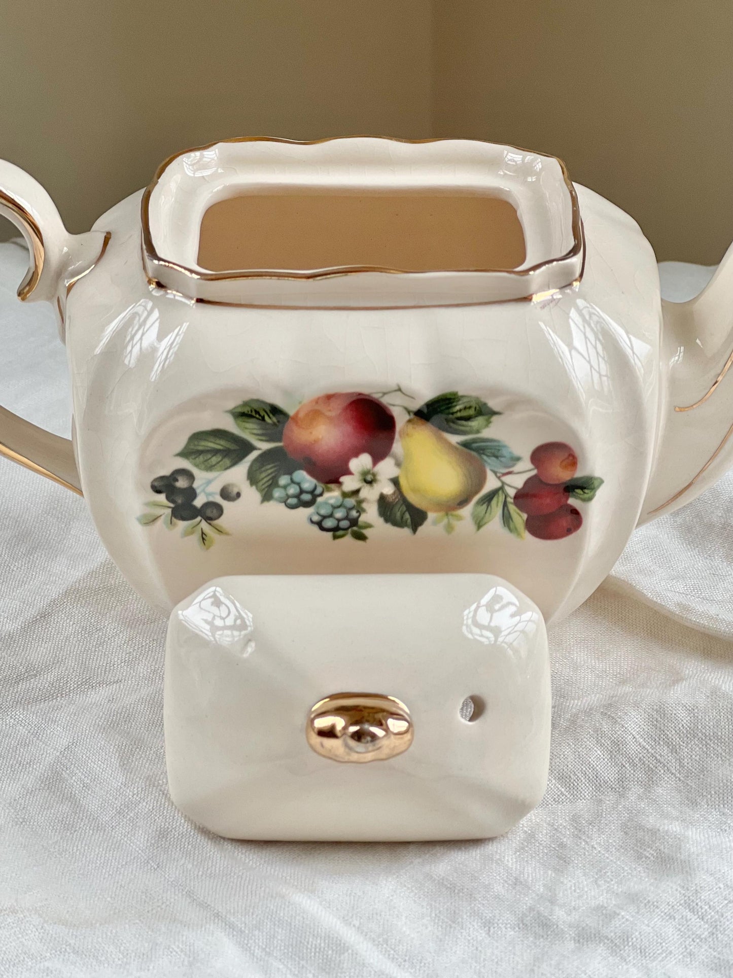 Vintage Sadler England Individual Teapot, Fruit Garland & Gold Trim, Tea for One, 12 oz.