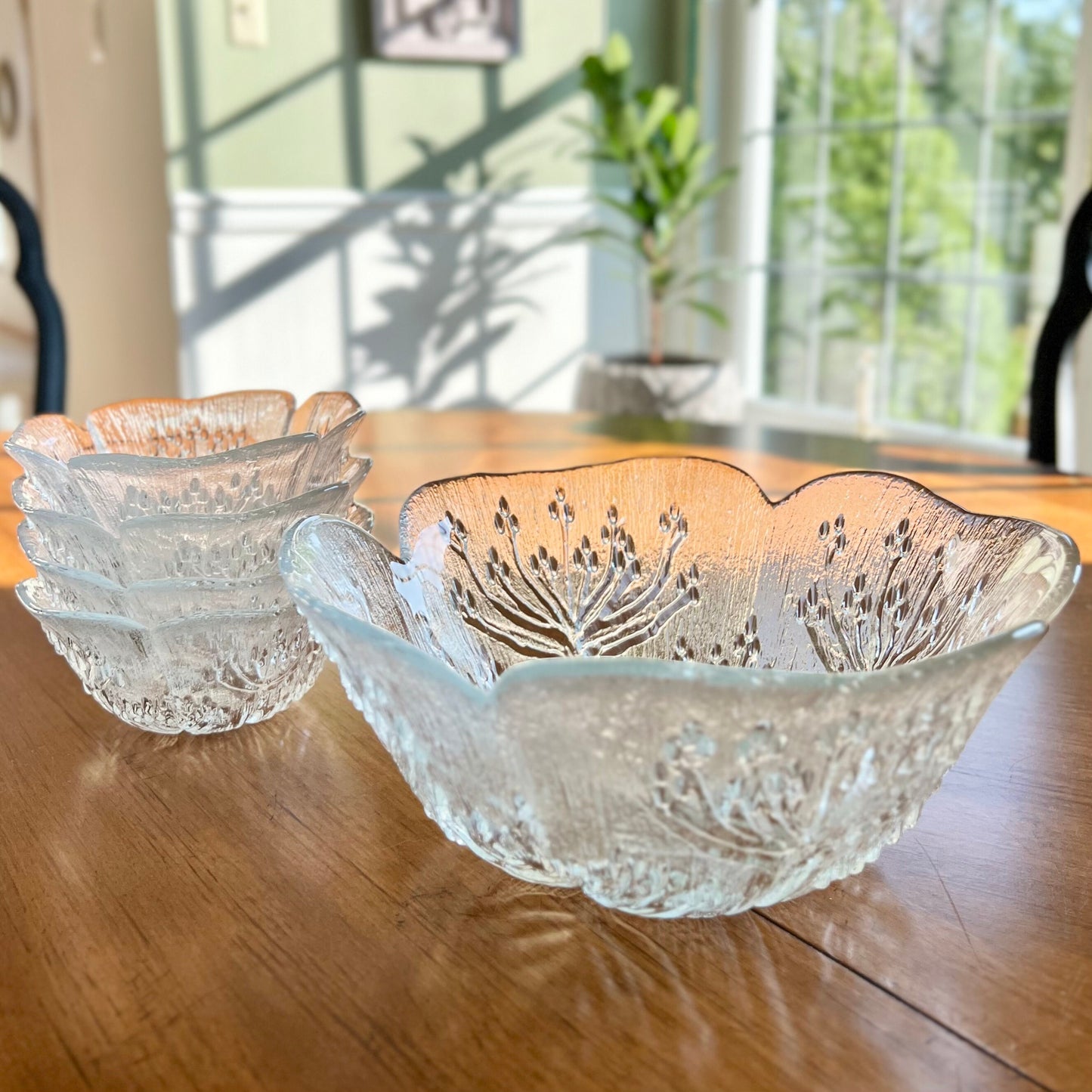 Vintage Glass Serving Bowl & (4) Individual Bowls, Koiranputki (Cow Parsley) by Pertti Kallioinen, Lasisepat Mantsala, Finland