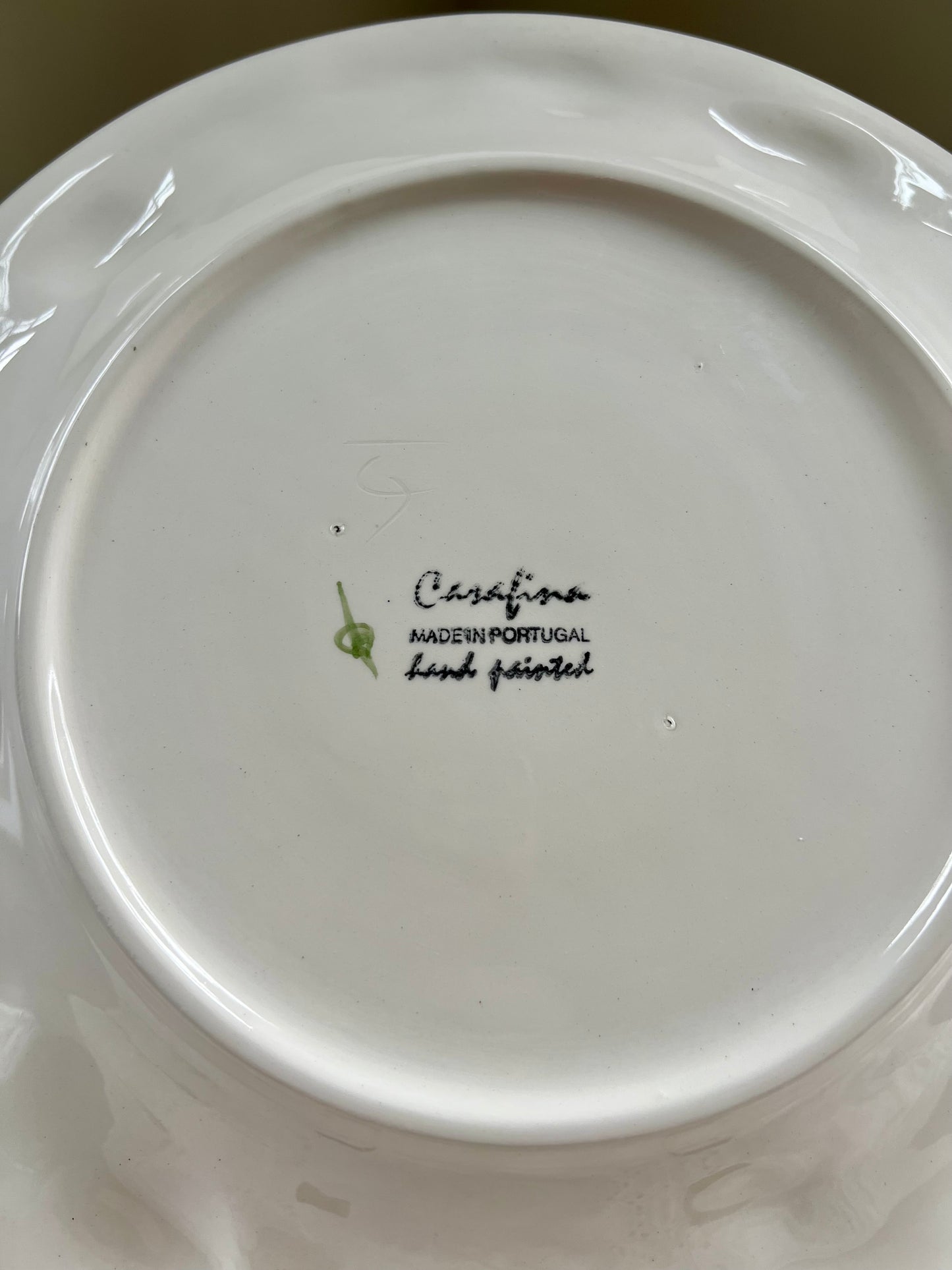 Beautiful Set (8) Casafina Fruit Relief Green Hand Painted Dinner Plates, 10.5”, Portugal