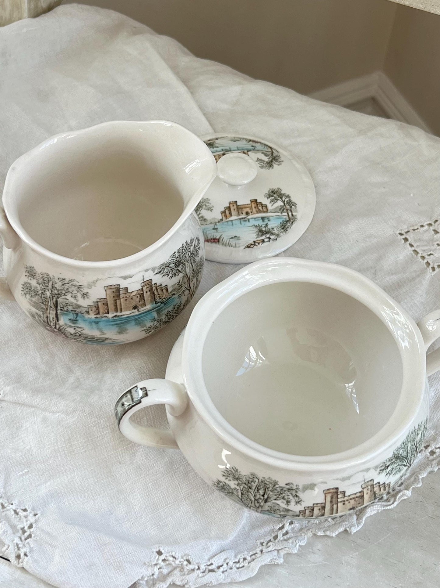 Vintage Queen's Castle Creamer & Sugar by Alfred Meakin, England