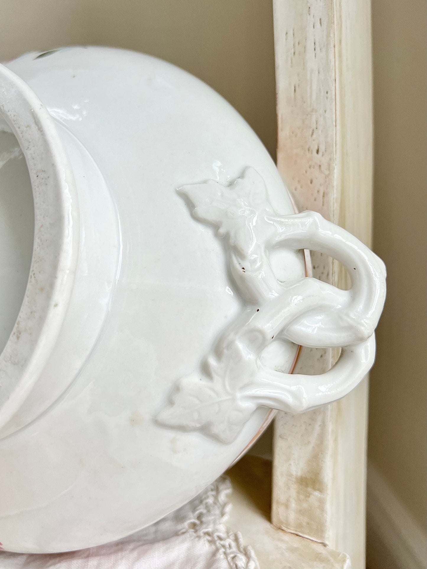 Beautiful Vintage Porcelain Covered Dish with Tulip Finial, Floral Design and Peach Pink Trim