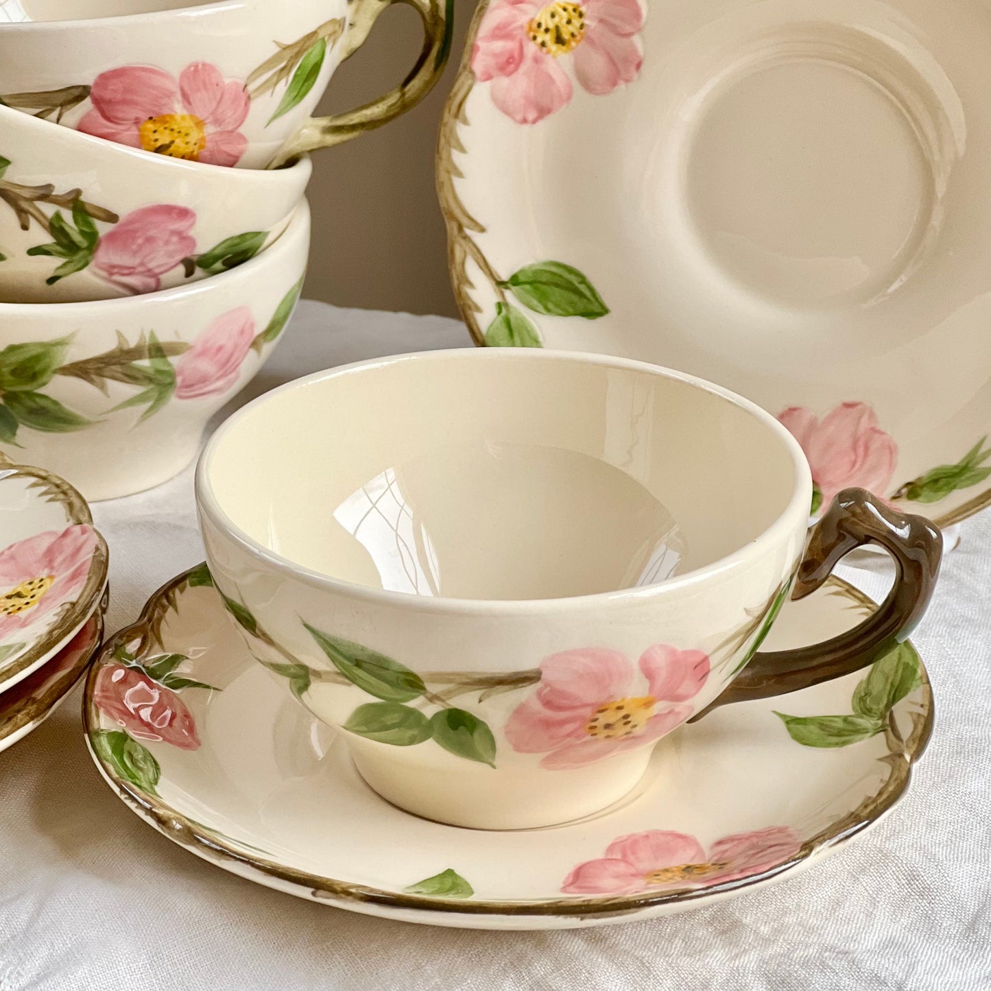 Set of 4, Vintage Franciscan Desert Rose Teacups & Saucers