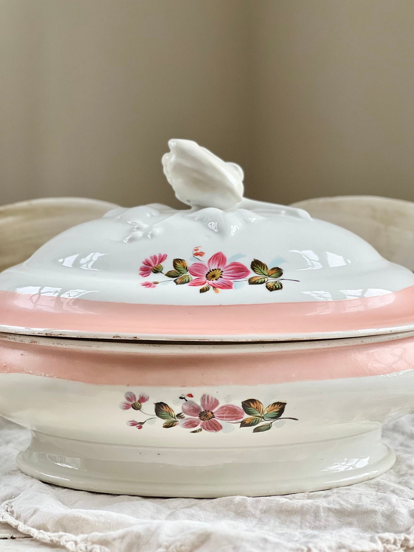 Beautiful Vintage Porcelain Covered Dish with Tulip Finial, Floral Design and Peach Pink Trim