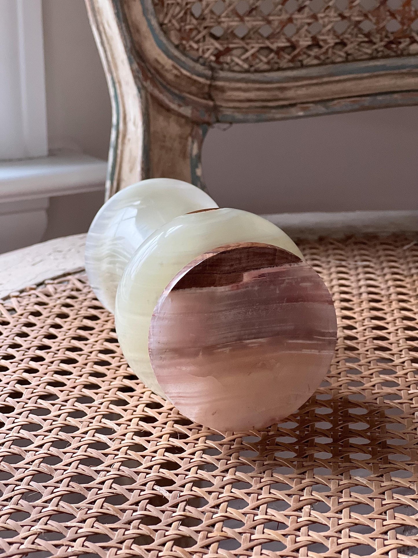 Beautiful Vintage Onxy Vase, 5” tall