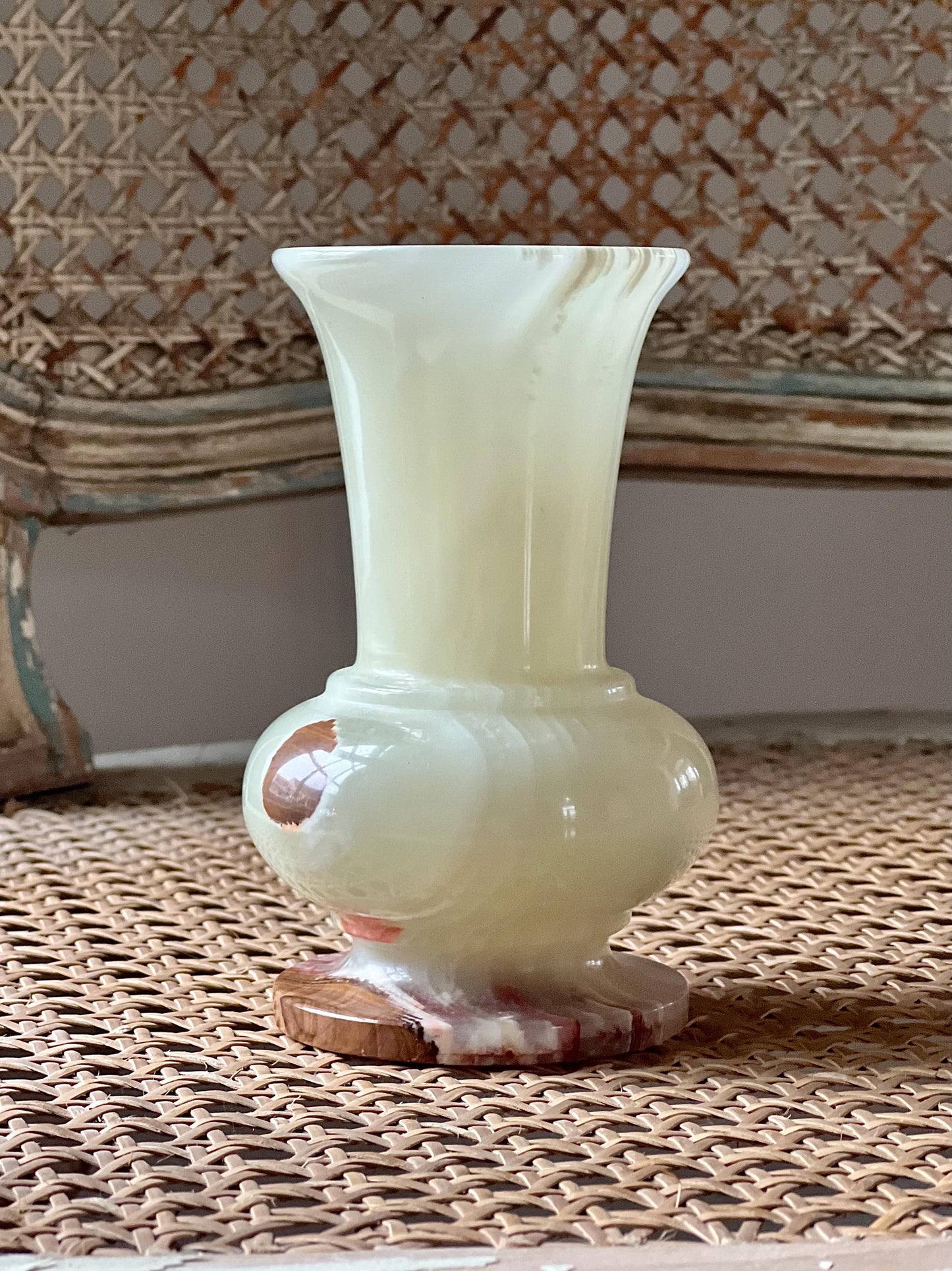 Beautiful Vintage Onxy Vase, 5” tall
