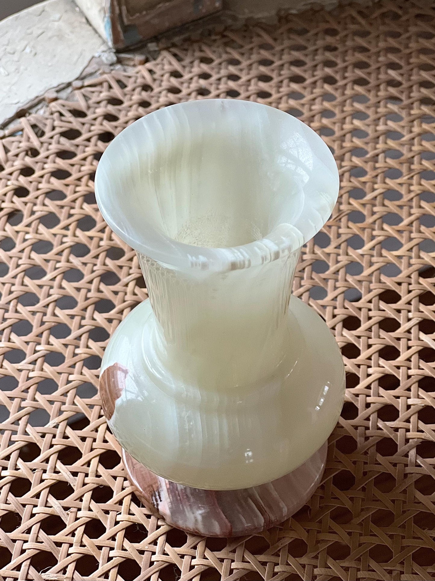 Beautiful Vintage Onxy Vase, 5” tall