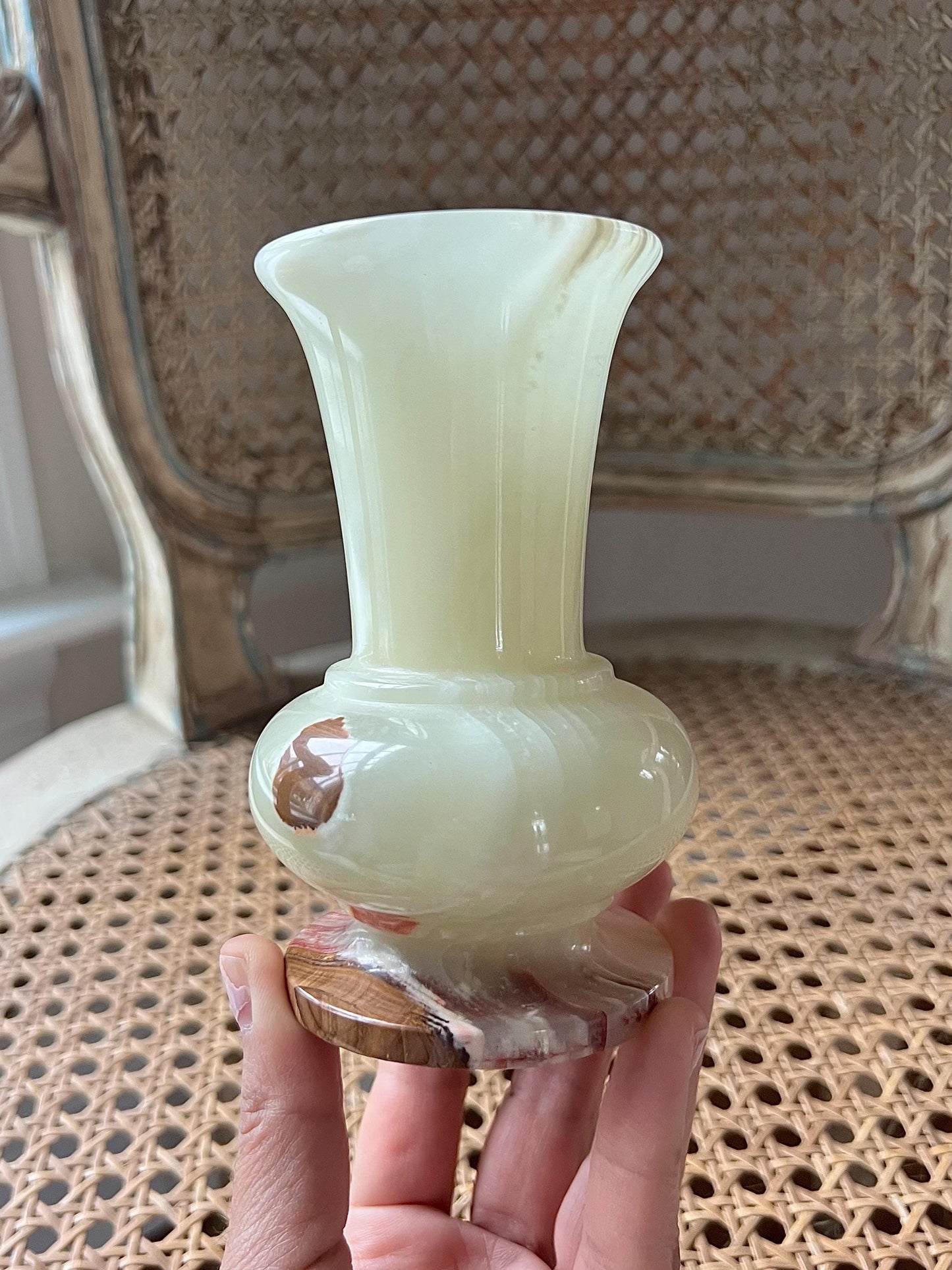 Beautiful Vintage Onxy Vase, 5” tall