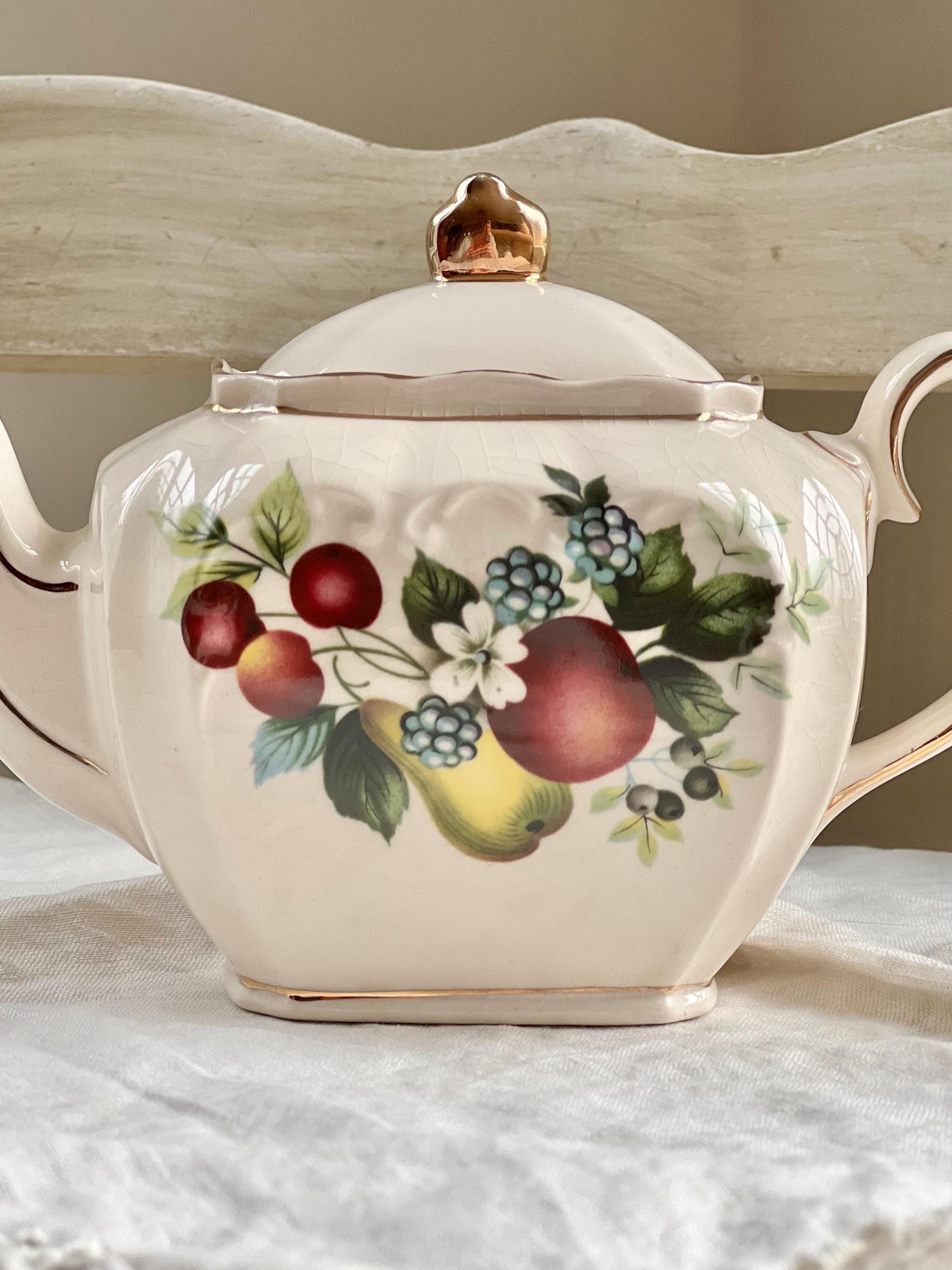 Vintage Sadler England Individual Teapot, Fruit Garland & Gold Trim, Tea for One, 12 oz.