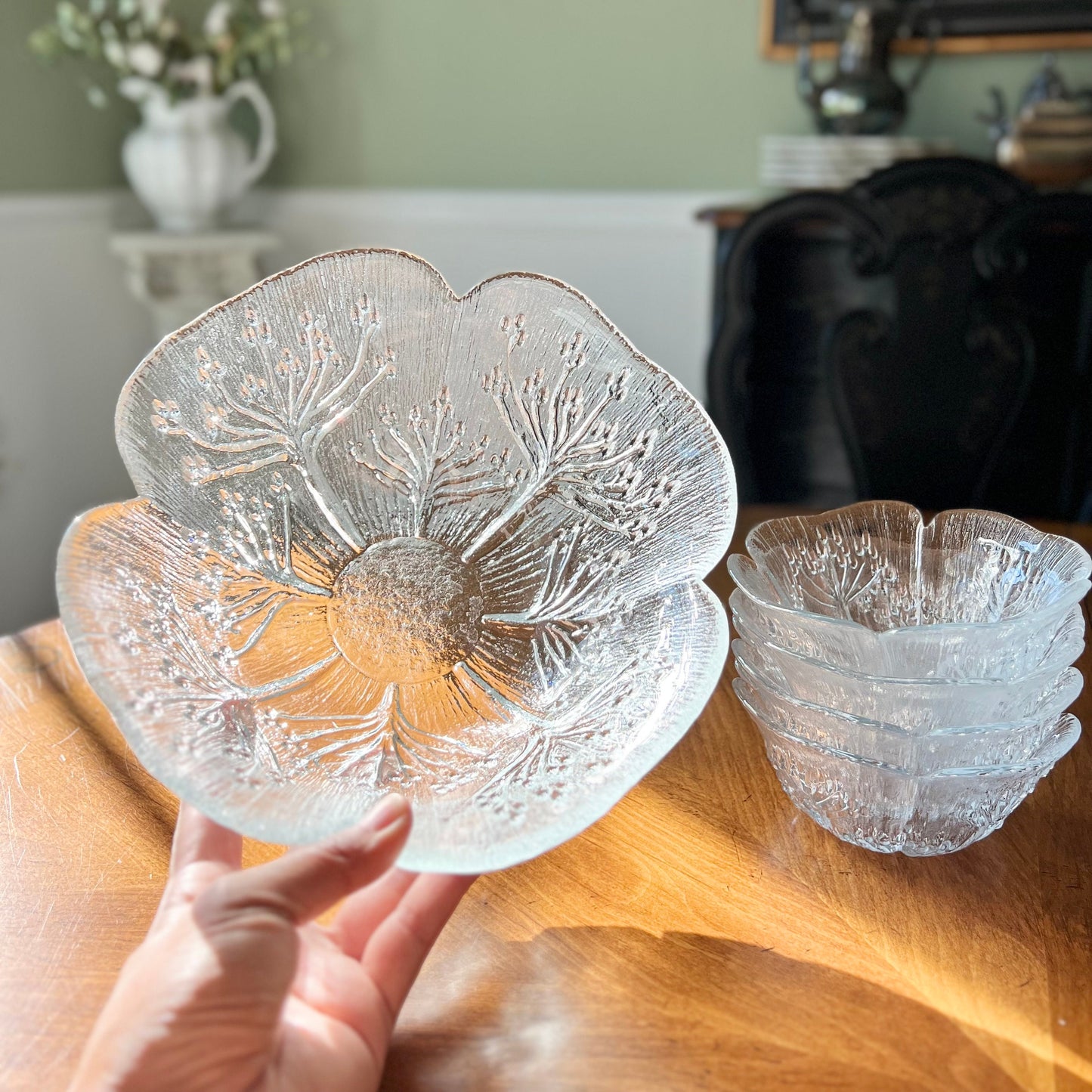 Vintage Glass Serving Bowl & (4) Individual Bowls, Koiranputki (Cow Parsley) by Pertti Kallioinen, Lasisepat Mantsala, Finland