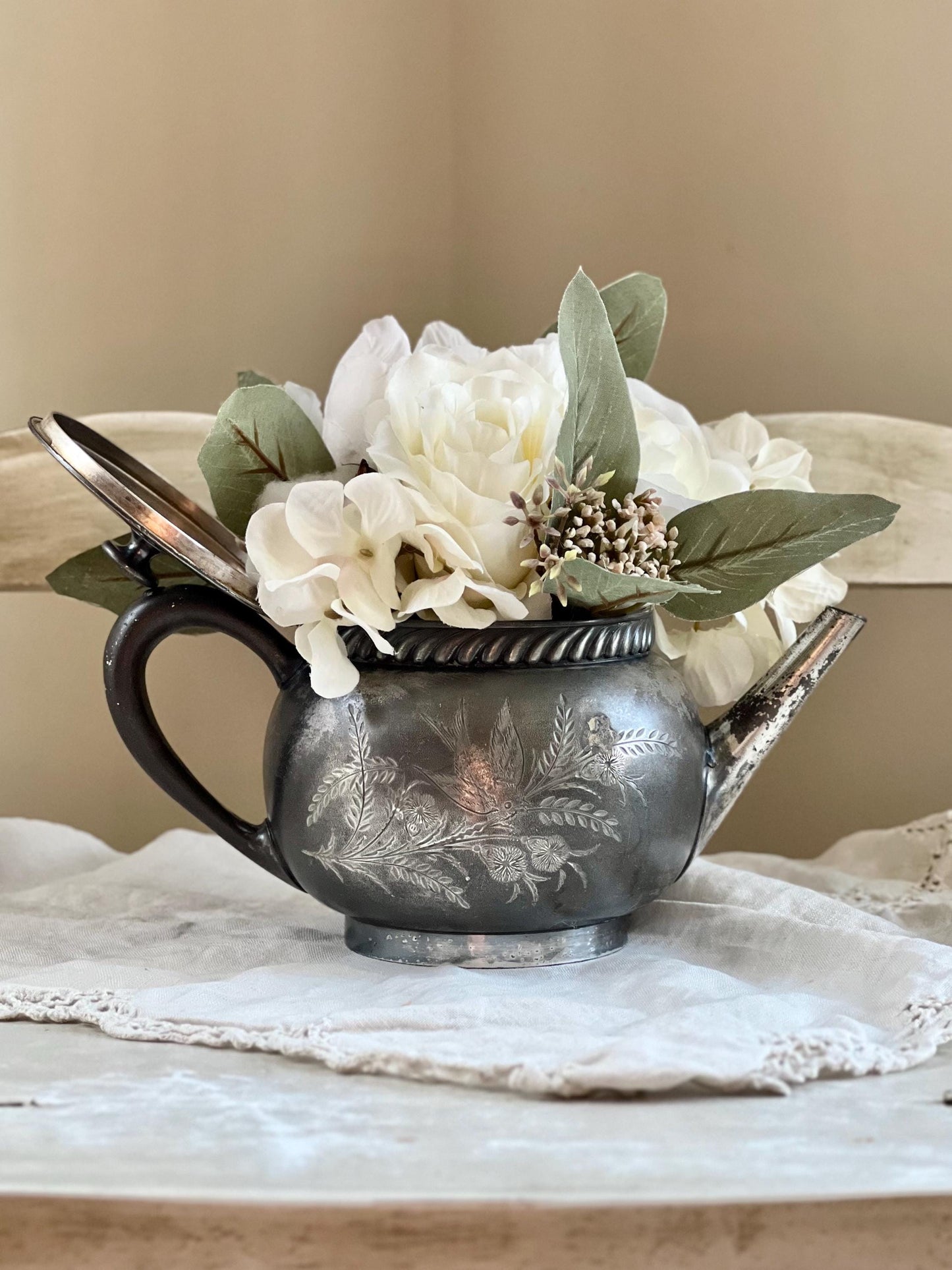 Antique Victorian Silver Plate Teapot by Middletown Plate Co. with Hinged Lid & Beautiful Bird and Foliage Engraving