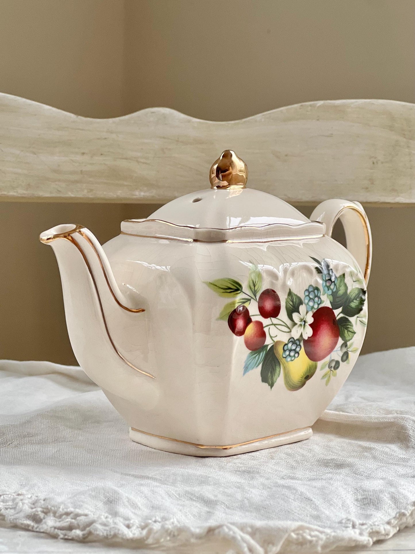 Vintage Sadler England Individual Teapot, Fruit Garland & Gold Trim, Tea for One, 12 oz.