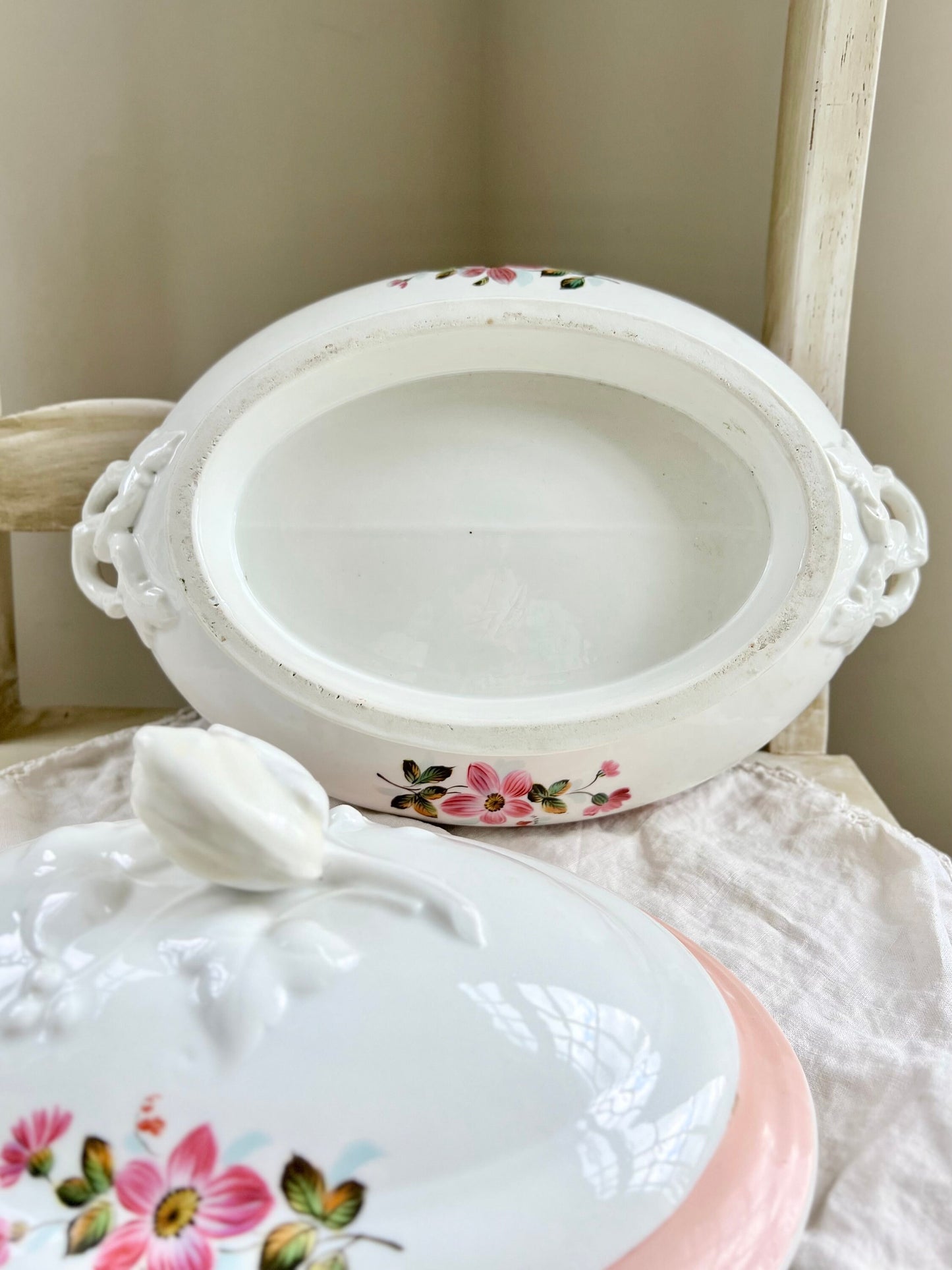 Beautiful Vintage Porcelain Covered Dish with Tulip Finial, Floral Design and Peach Pink Trim