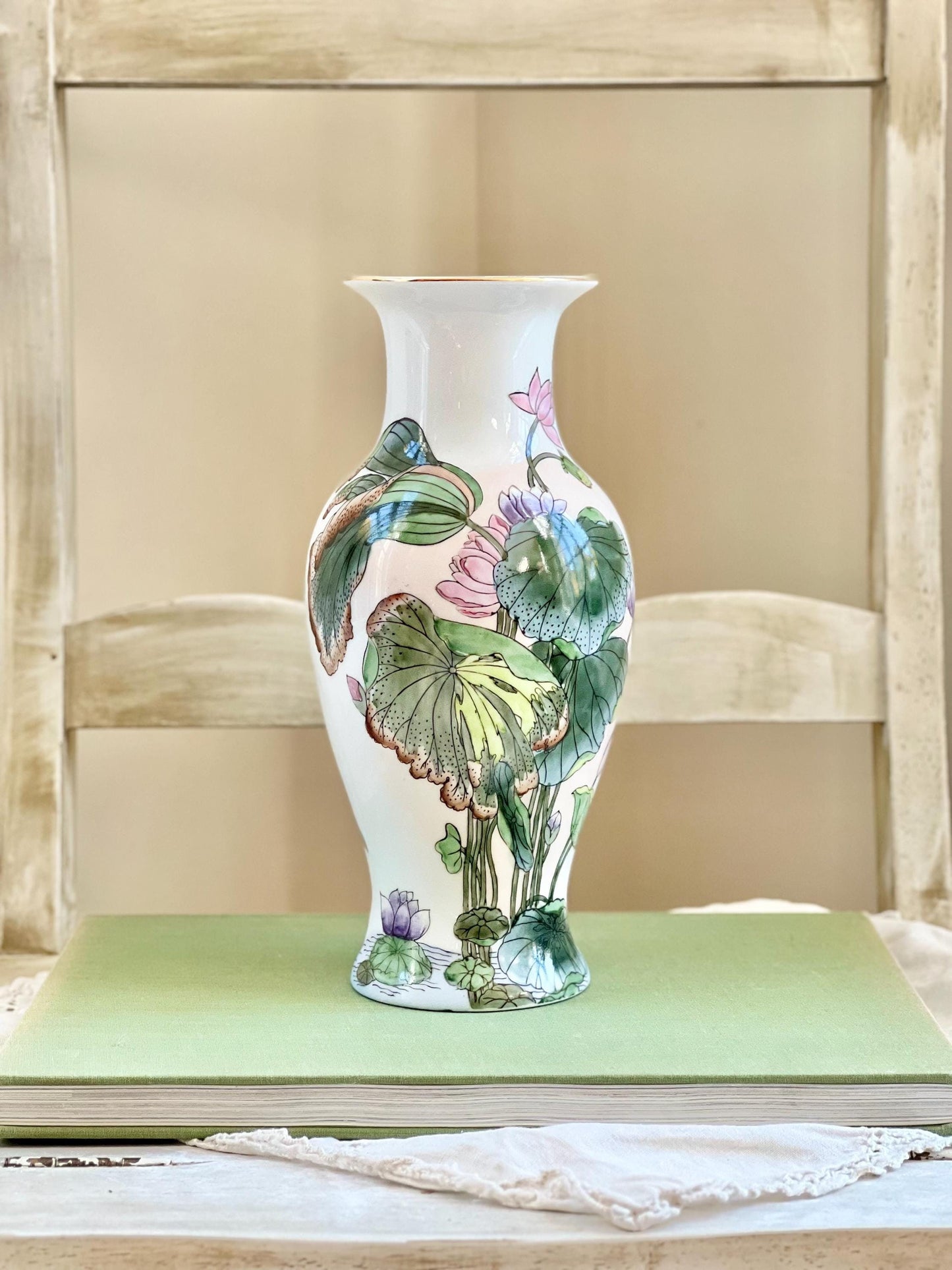 Beautiful Vintage Water Lily Vase, Vintage Toyo Macau Hand Painted Chinese Porcelain Vase with Lily Pads, 10" tall