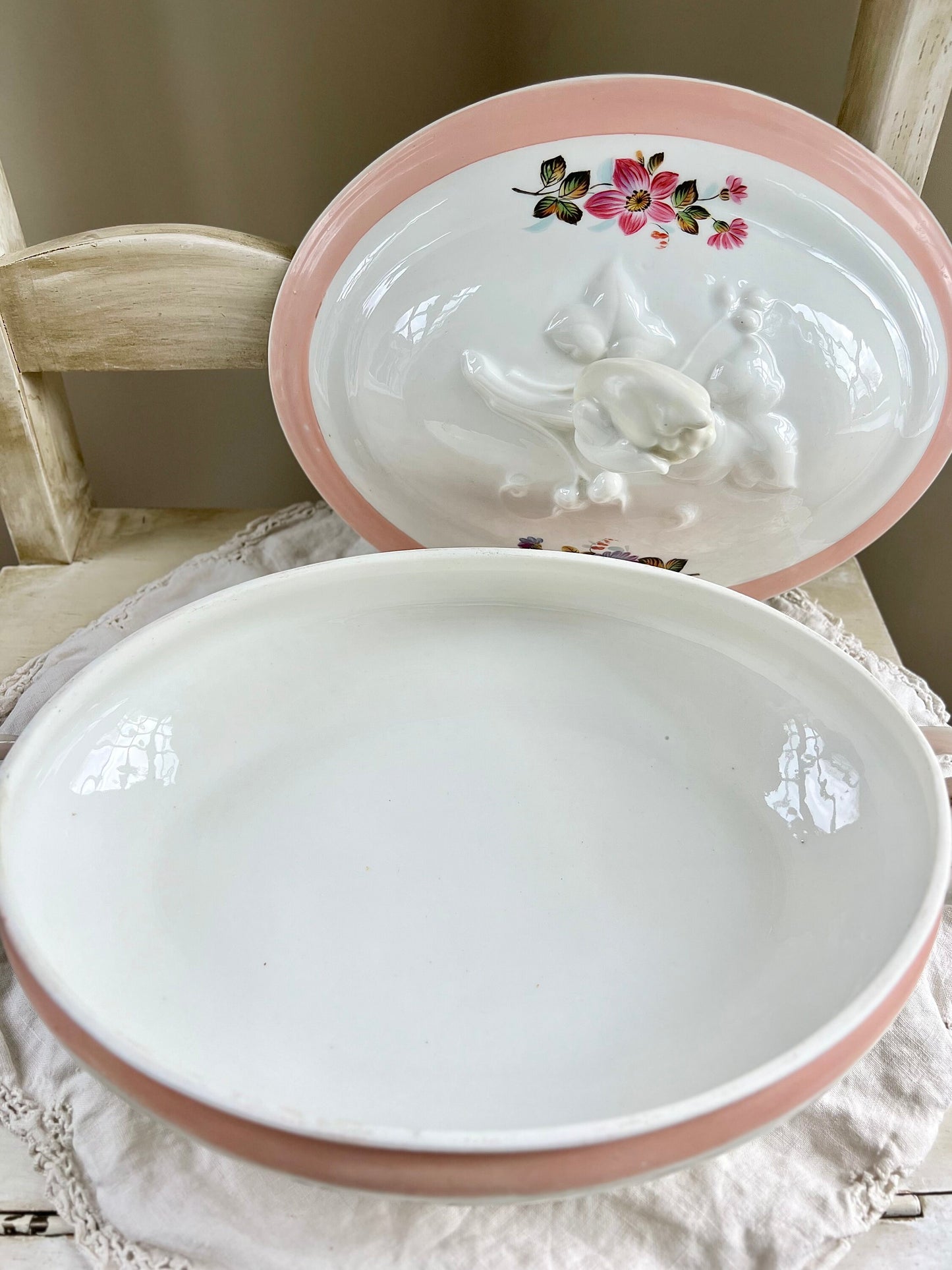 Beautiful Vintage Porcelain Covered Dish with Tulip Finial, Floral Design and Peach Pink Trim