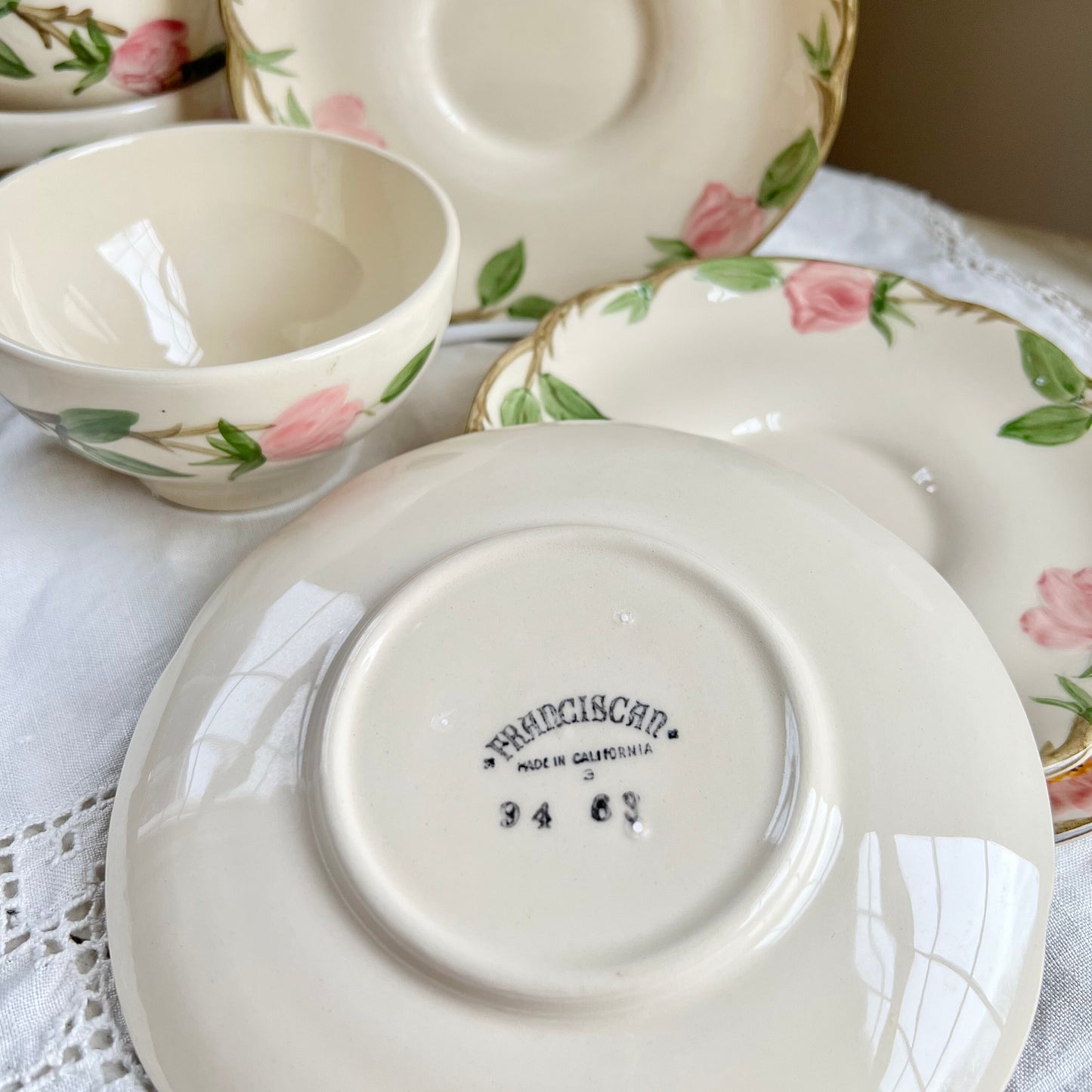 Set of 4, Vintage Franciscan Desert Rose Teacups & Saucers